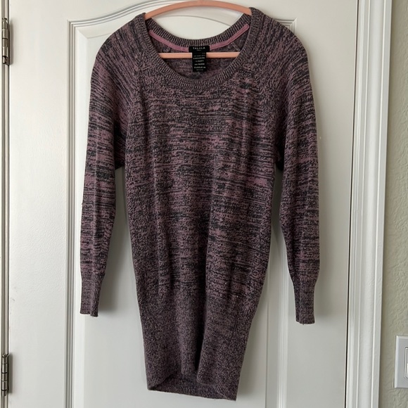 Talula Cashmere Long Sweater - Picture 1 of 4
